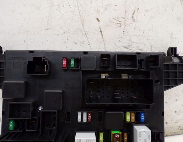 Fuse Box OPEL ZAFIRA TOURER C (P12)