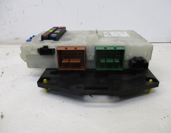 Fuse Box FORD MONDEO IV (BA7)