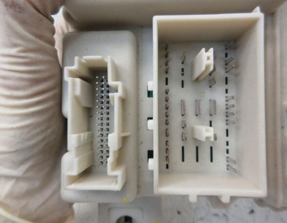 Fuse Box VOLVO V50 (545)