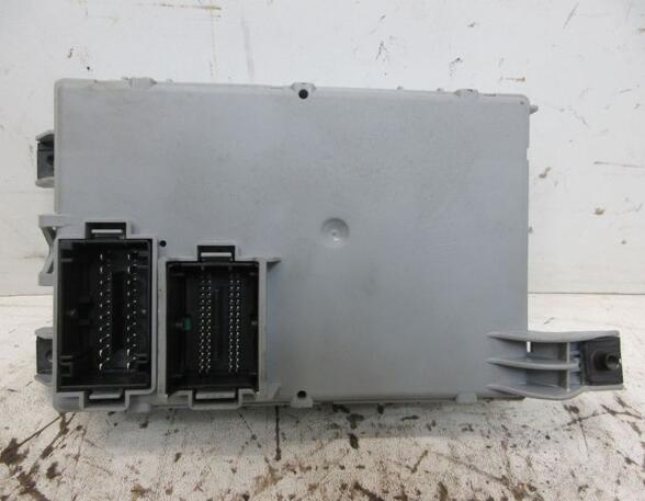 Fuse Box FORD KA (RU8)