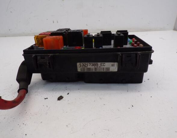 Fuse Box OPEL CORSA D (S07)