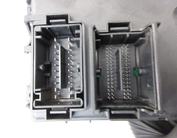 Fuse Box OPEL CORSA D (S07)