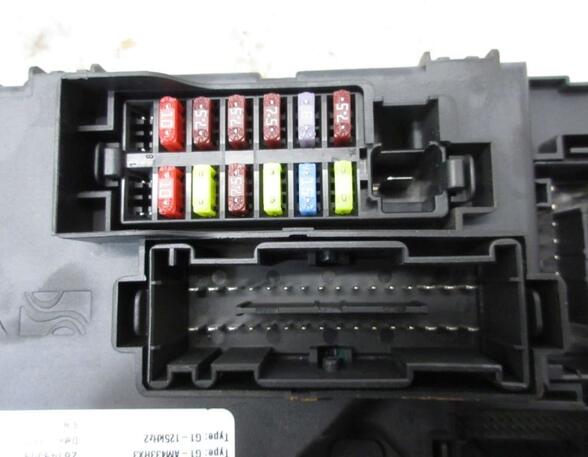 Fuse Box OPEL CORSA D (S07)