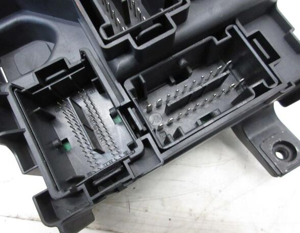 Fuse Box OPEL CORSA D (S07)