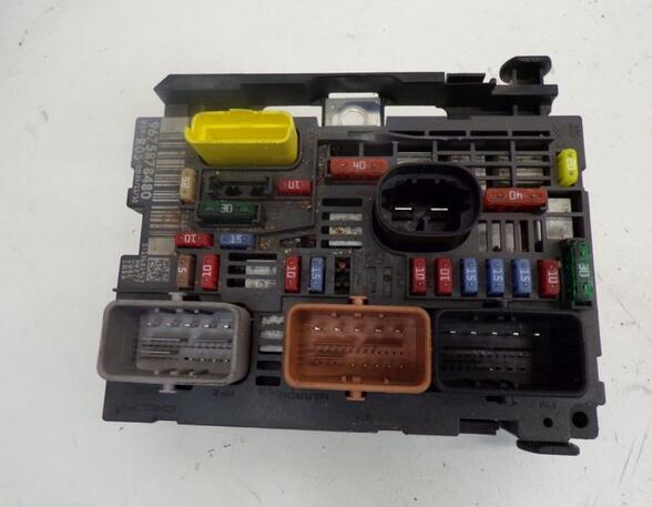 Fuse Box PEUGEOT 308 SW I (4E_, 4H_)