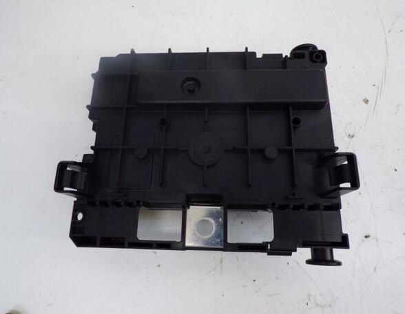 Fuse Box PEUGEOT 308 SW I (4E_, 4H_)