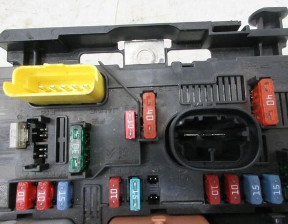 Control unit PEUGEOT 307 CC (3B)