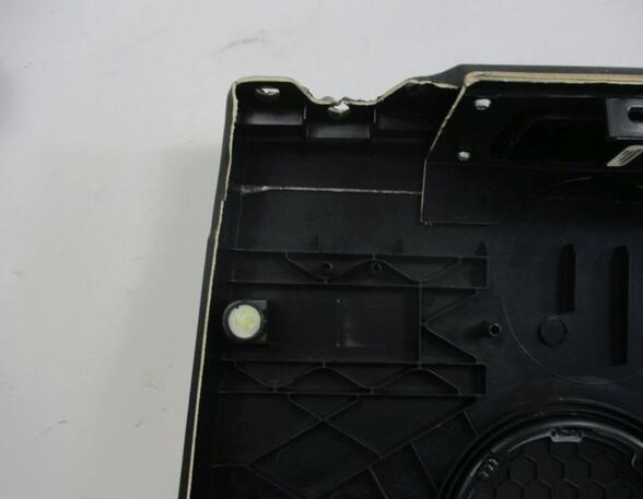 Door Card (Door Panel) LAND ROVER DISCOVERY III (L319)