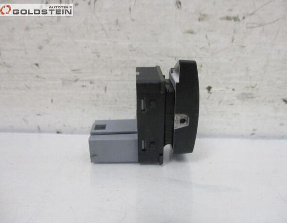 Switch for window winder SKODA OCTAVIA II Combi (1Z5)