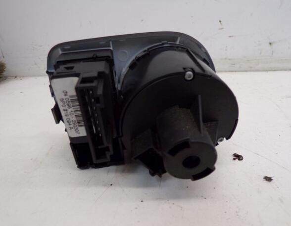 Switch for headlight SEAT LEON (1P1)