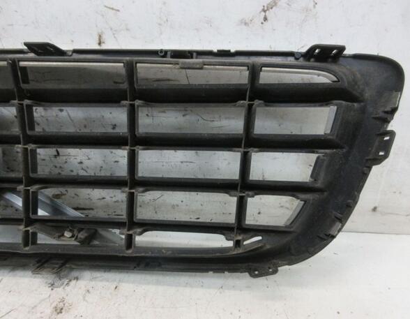 Radiator Grille VOLVO V50 (545)