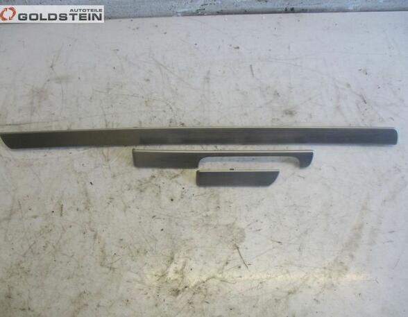 Trim Strip Bumper VW Golf V (1K1)