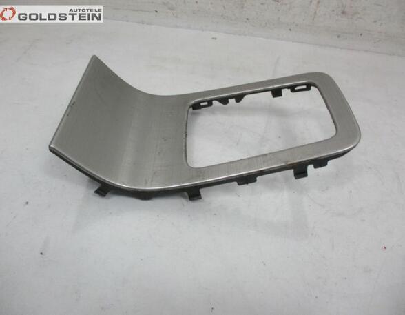 Trim Strip Mudguard VOLVO V70 III (135)