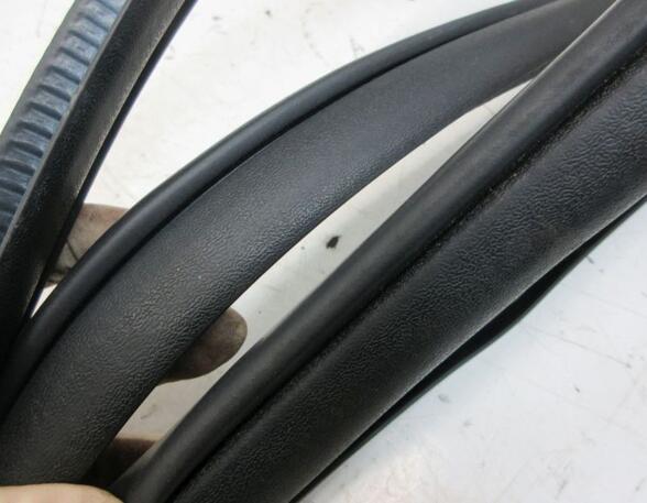 Door Seal SUBARU IMPREZA Hatchback (GR, GH, G3)