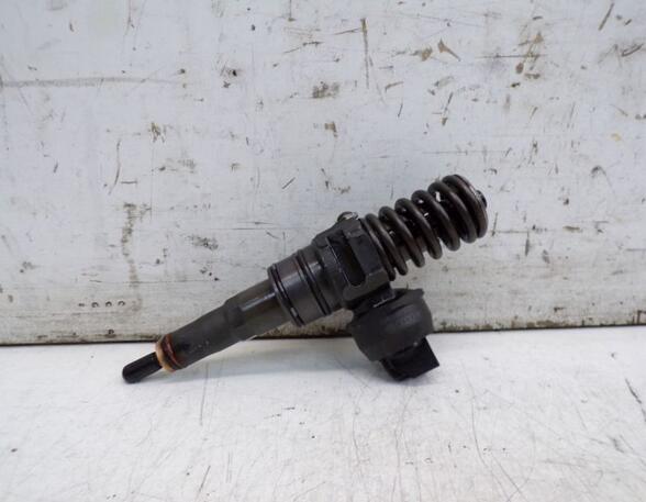 Injector Nozzle VW PASSAT (3C2)