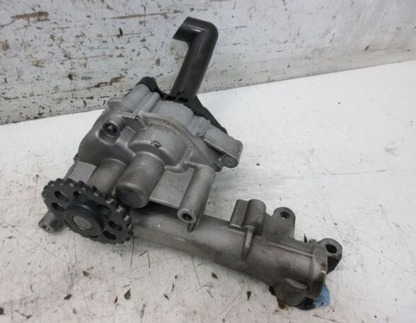 Oil Pump MERCEDES-BENZ A-CLASS (W169)