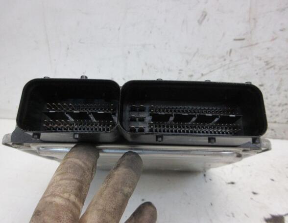 Control unit for engine VW GOLF V (1K1)