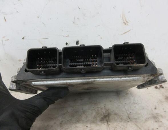 Control unit for engine VOLVO V50 (545)