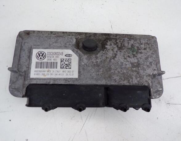 Control unit for engine SKODA FABIA II (542)