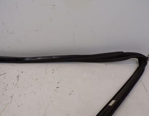 Boot / Trunk Lid Seal BMW Z3 Roadster (E36)