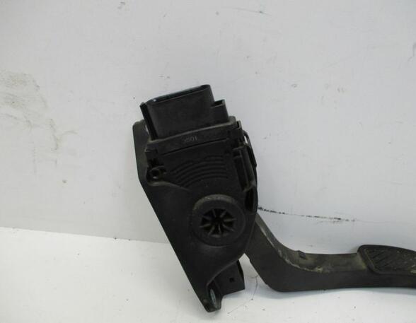 Accelerator pedal FORD Fiesta VI (CB1, CCN)