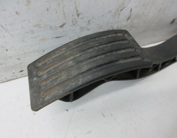 Accelerator pedal VOLVO V50 (545)