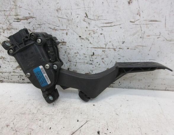 Accelerator pedal VW TRANSPORTER V Bus (7HB, 7HJ, 7EB, 7EJ, 7EF, 7EG, 7HF, 7EC)