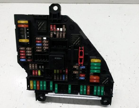 Fuse Box BMW 5 Touring (F11)