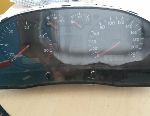 Speedometer VW Passat Variant (3B5)