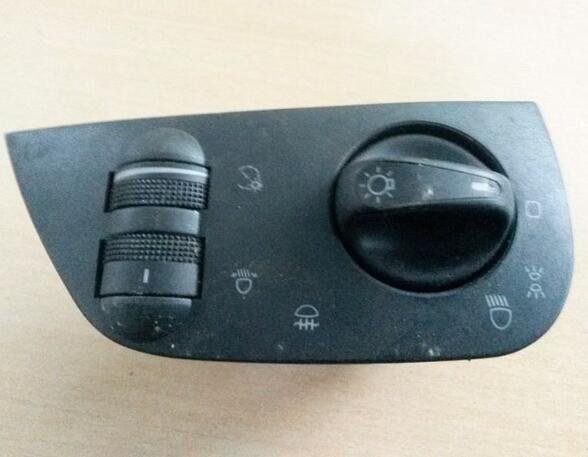 Headlight Light Switch VW Polo (6N1)