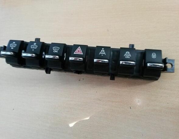 Hazard Warning Light Switch PEUGEOT 3008 Großraumlimousine (0U_)