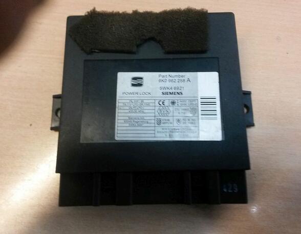 Central Locking System Control Unit SEAT Ibiza II (6K1)