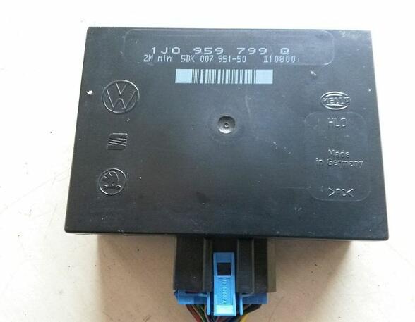 Central Locking System Control Unit VW Golf IV (1J1)