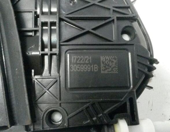 Door Lock AUDI A4 Avant (8W5, 8WD)