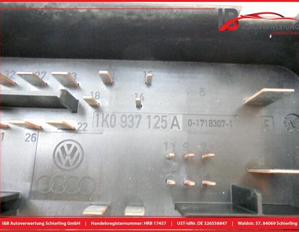 Fuse Box VW Golf V (1K1)