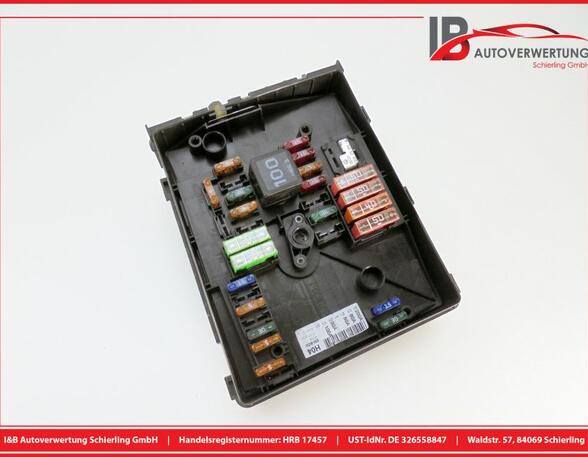 Fuse Box VW Golf V (1K1)