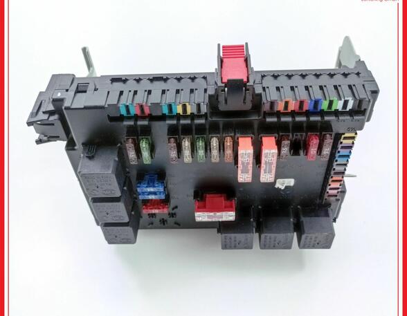 Fuse Box MERCEDES-BENZ S-Klasse (W221)