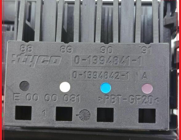 Fuse Box MERCEDES-BENZ E-Klasse (W211)