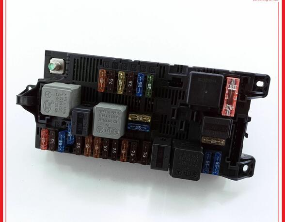 Fuse Box MERCEDES-BENZ E-Klasse T-Model (S211)