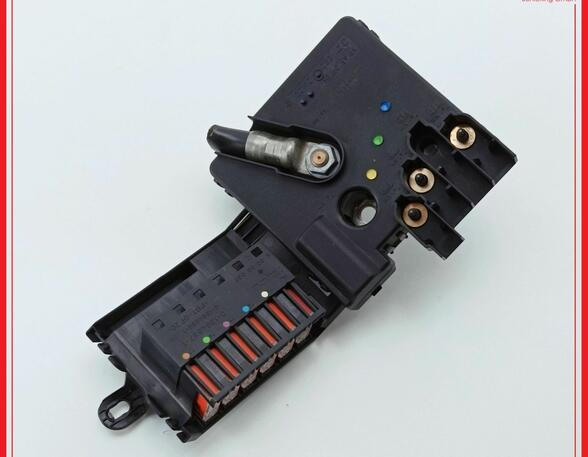 Fuse Box MERCEDES-BENZ E-Klasse T-Model (S211)