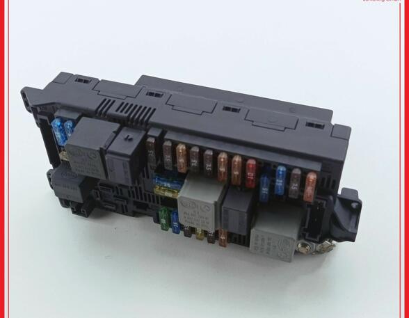 Fuse Box MERCEDES-BENZ E-Klasse T-Model (S211)