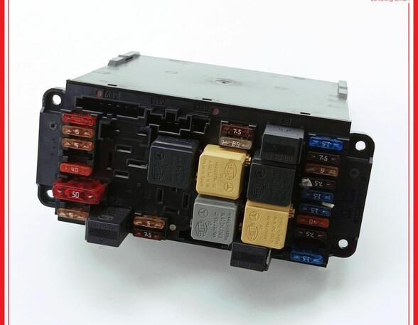 Fuse Box MERCEDES-BENZ C-Klasse T-Model (S203)