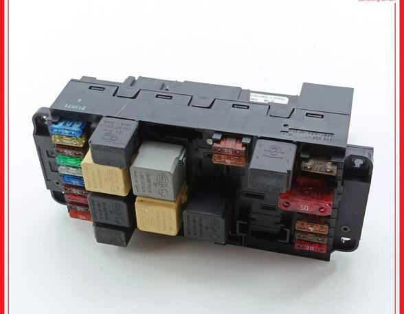 Fuse Box MERCEDES-BENZ C-Klasse (W203)