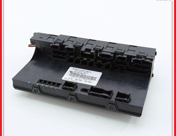 Fuse Box MERCEDES-BENZ C-Klasse (W203)