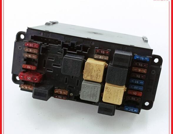 Fuse Box MERCEDES-BENZ C-Klasse (W203)