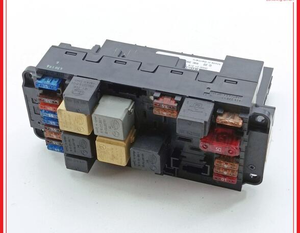 Fuse Box MERCEDES-BENZ C-Klasse (W203)