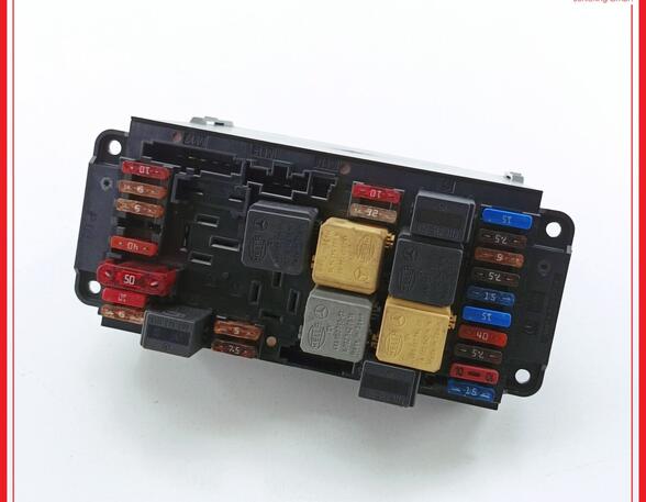 Fuse Box MERCEDES-BENZ C-Klasse (W203)