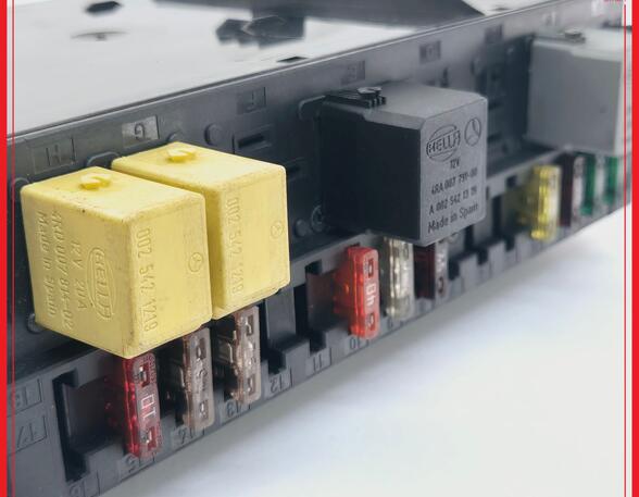 Fuse Box MERCEDES-BENZ C-CLASS (W203)