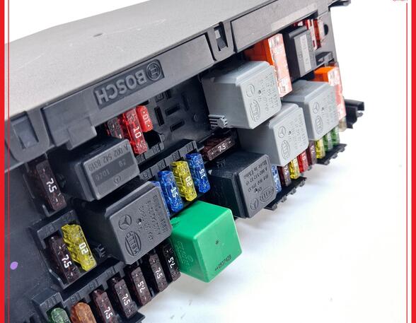 Fuse Box MERCEDES-BENZ E-CLASS (W212)