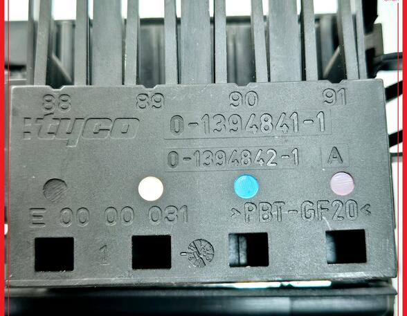 Fuse Box MERCEDES-BENZ E-CLASS (W211)